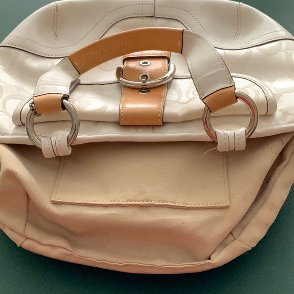 Coach Monogram White and Tan Handbag No A05Q-1853 - Picture 5 of 6